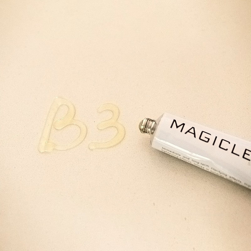 Clarifying skincare formula that reduces pigmentation, soothes, hydrates, smooths dark spots, and stimulates healthy cell renewal with anti-inflammatory and brightening ingredients."