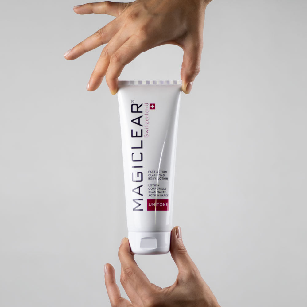 Exfoliating facial cleanser that purifies, removes impurities, peels off dead cells, refines skin texture, and boosts cell renewal with moisturizing and pH-balancing ingredients."
