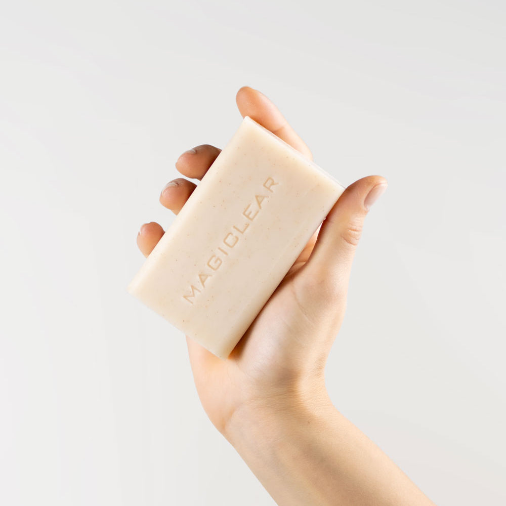 The Clarifying Exfoliating Soap gently removes dead skin cells while deeply cleansing to eliminate impurities and excess oil. Enriched with natural apricot seed powder and moisturizing glycerin, it promotes smoother, brighter, and healthier-looking skin. Its odor-correcting fragrance helps neutralize body odor, while its hydrating properties combat dryness, leaving your skin refreshed and revitalized. For best results, use morning and evening, followed by the Fast Action Clarifying Body Lotion.